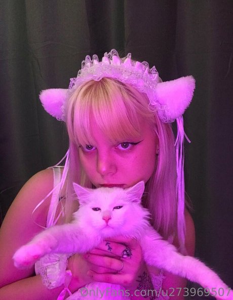 aliyahalya beautiful pornstar pics