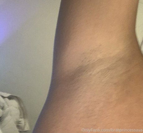 bratprincessava exclusive star picture