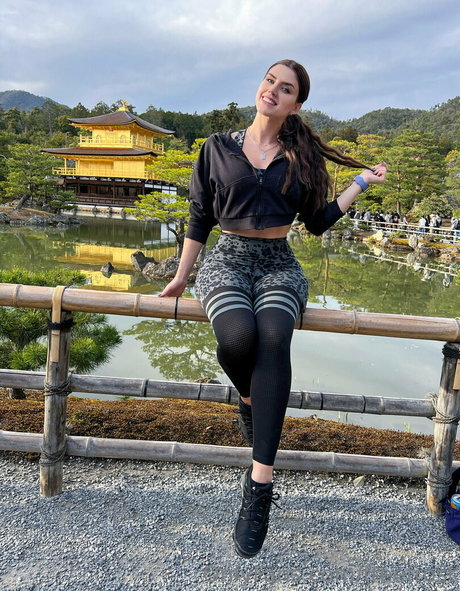 freefrost naked star photos