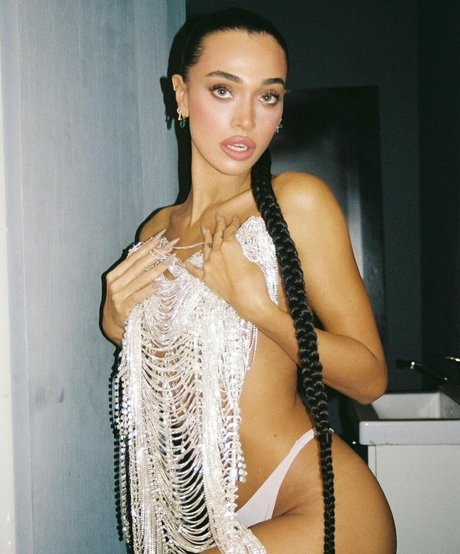 Eden Fines adult model photo