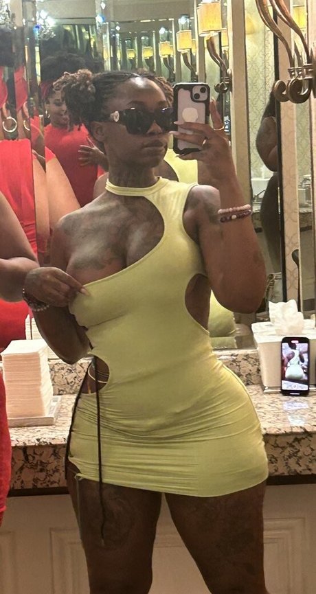 Skoobi3 pornstar adult photos