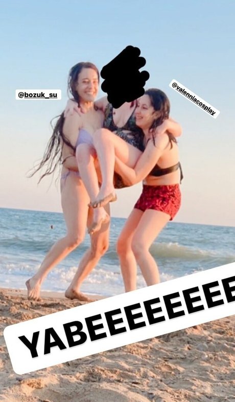 Anzujaamu erotic actress photos