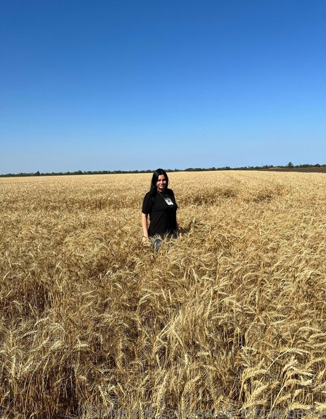 swee tstrawberry sex model photo