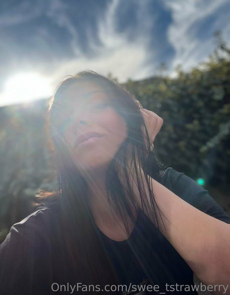 swee tstrawberry nice model gallery