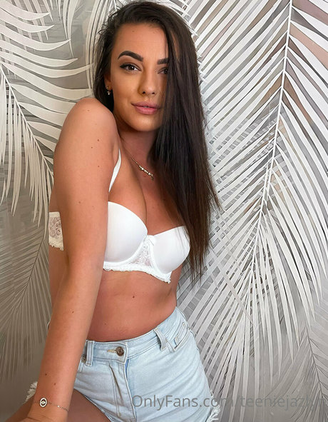 sweetiefreshman star nudes picture