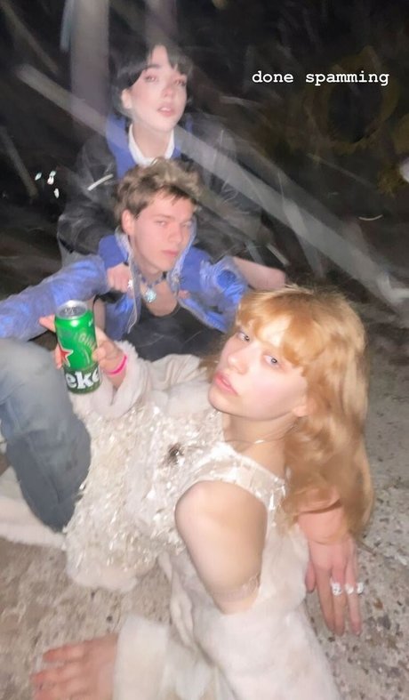 Arielle Maxine adult actress pictures