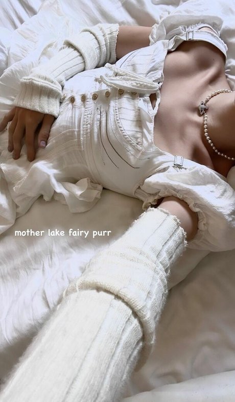 Arielle Maxine top model photos