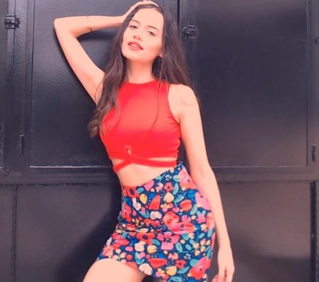 Arlequin ASMR naked model photos