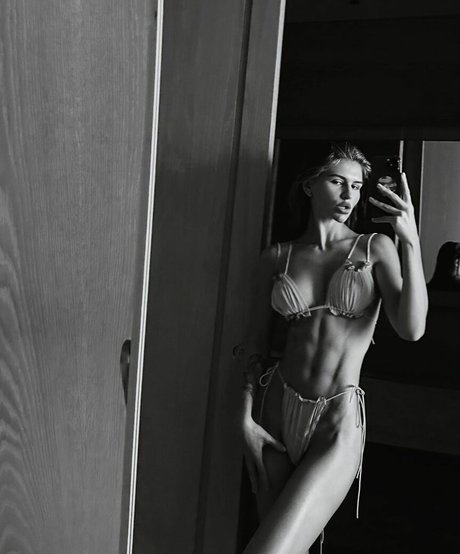 Anastasiia Mironova model sex pic