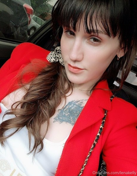 lenamoonxo model perfect pictures