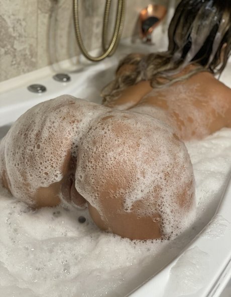 sofiiaess art star photo