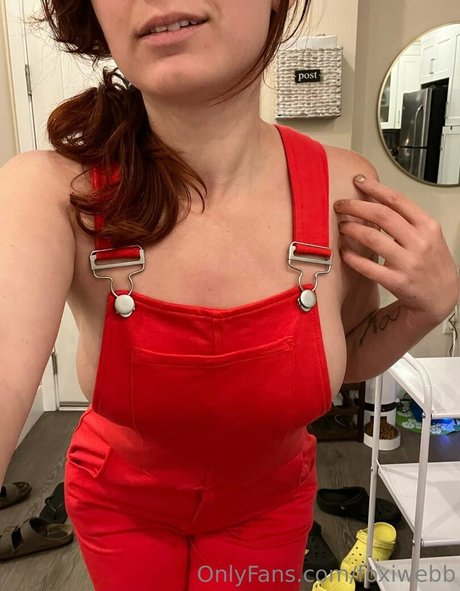 foxiwebb naked pornstar images