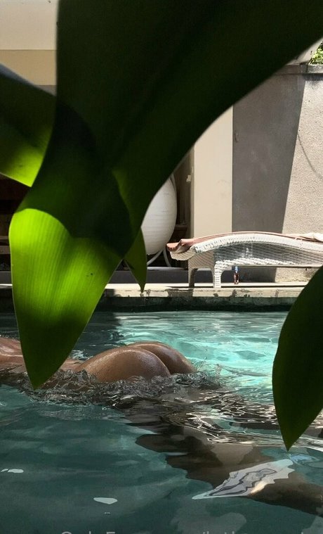 lathomante xxx pornstar photos