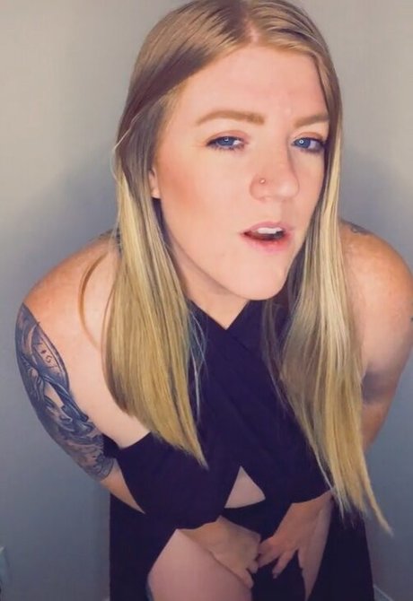 xoxo cass1 naked actress archive