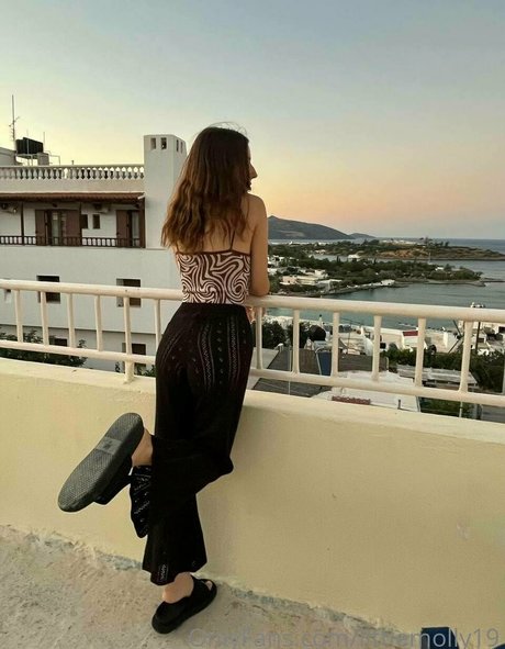 pppoisonnnivy star naked image