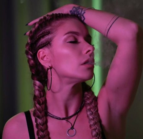 Sata Jones exclusive pornstar pic