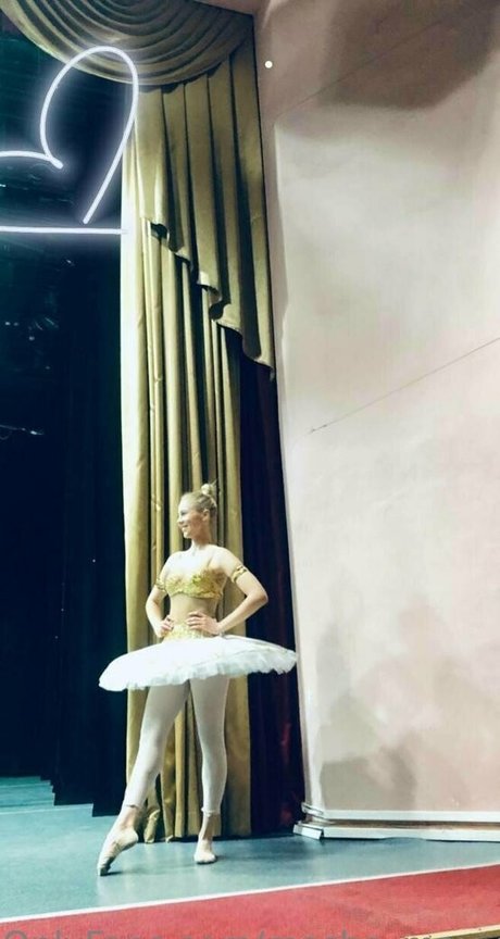 masha may vip exclusive star images