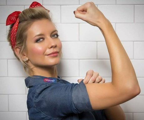 Rachel Riley model top image