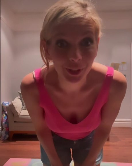 Rachel Riley high quality model image