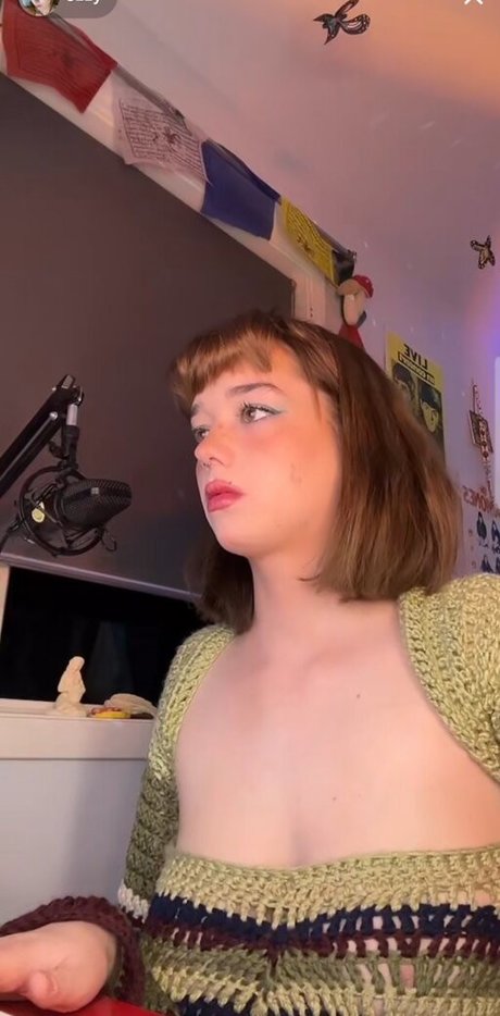 oss0rio nude pornstar pic