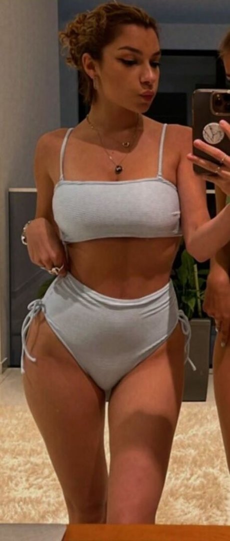 Emmy Tifrit pretty actress photos