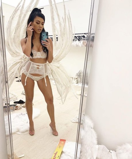 Kourtney Kardashian porn actress picture