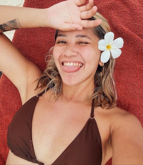 Pinkvader art model photo