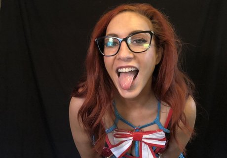 Veda Scott pornstar exclusive pics