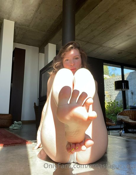 Ernesta Guevara perfect star pics