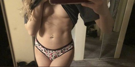 Shadowgirl hot model photos