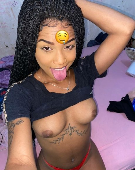 Thalyne Silva sexy star photos