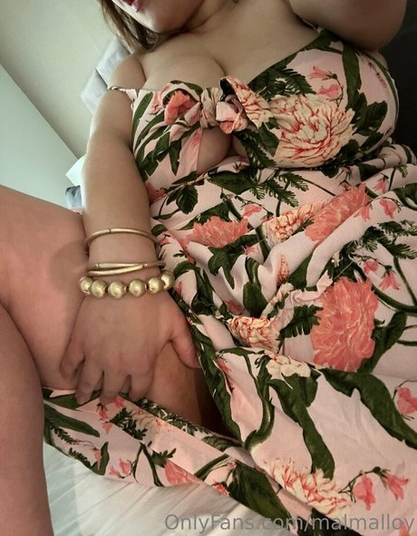 malmalloy pretty actress img