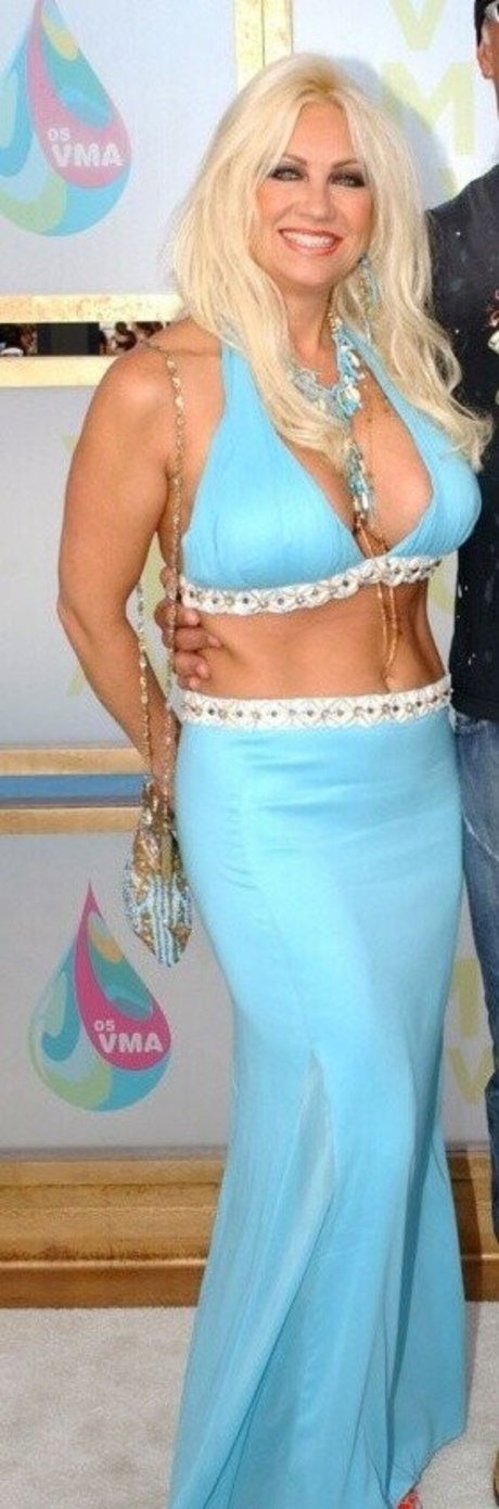 Linda Claridge pretty pornstar archive