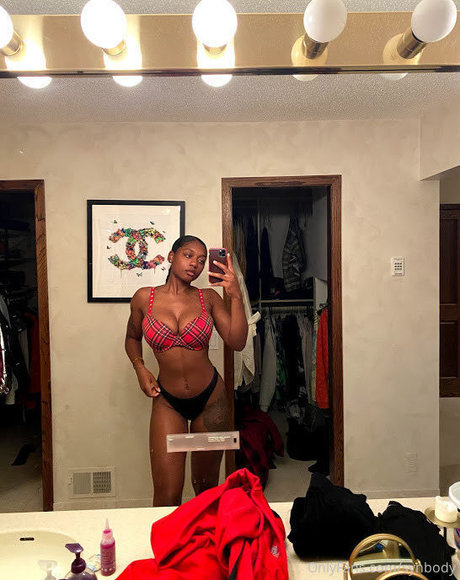 Synbody pornstar art pic