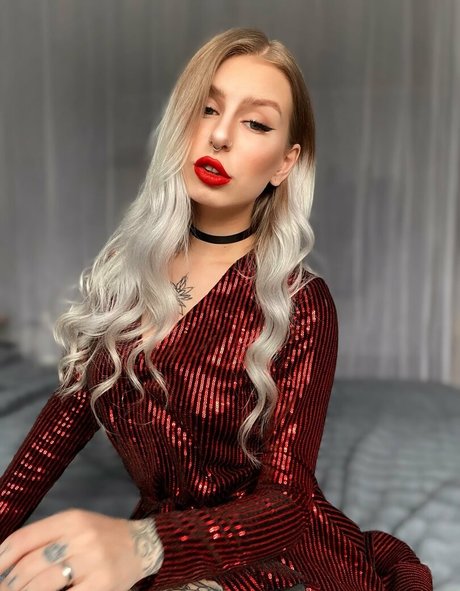 helga1 free model erotic photo