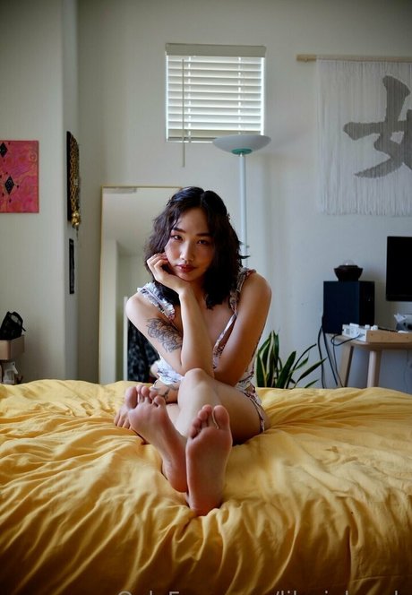 lilsojubomb pornographic model pictures