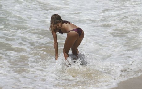 Fernanda De Freitas adult model archive