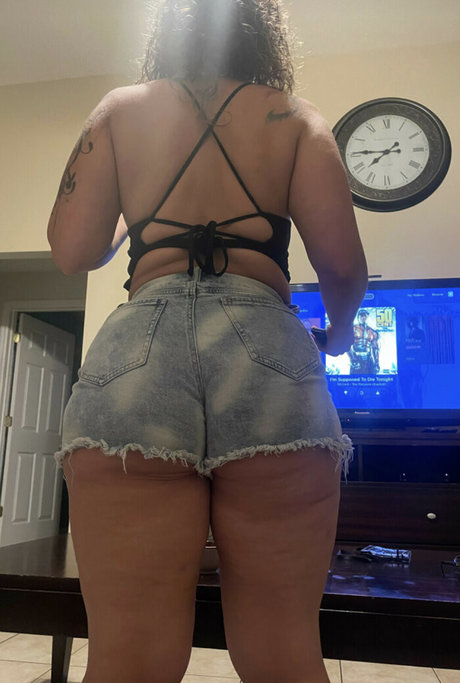 Broncocutie naked star galleries