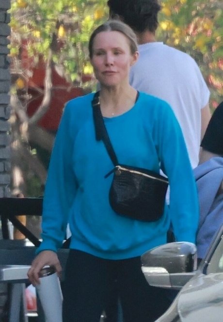 Kristen Bell high quality model img