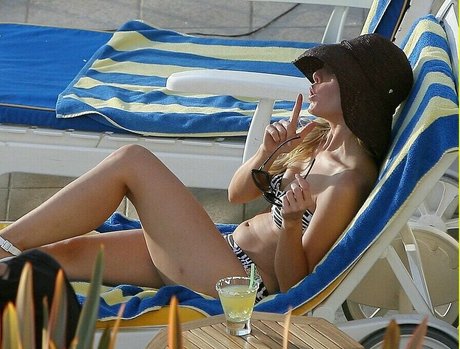 Kristen Bell star art images