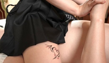 Alice Holic pornstar erotic images