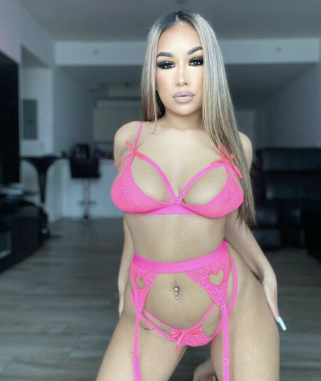 Ikingm sexy actress photos