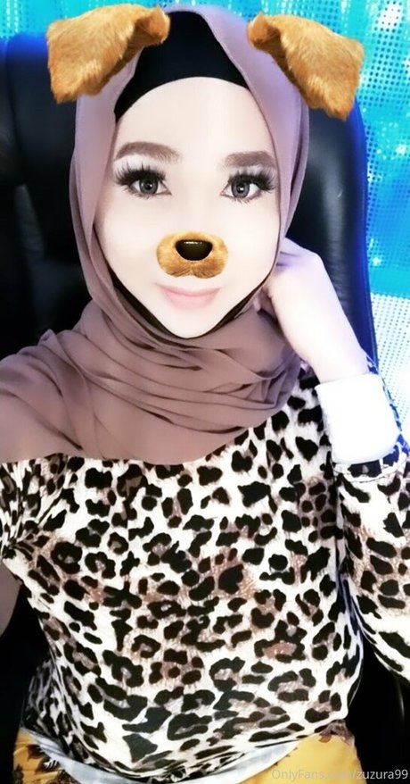 ciksu model naked img