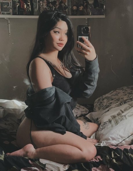 Mearokii naked pornstar pictures