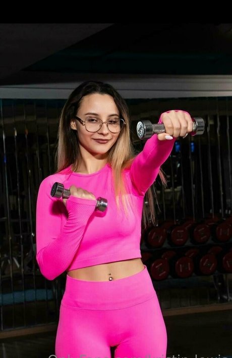 kristin lewis sexy star photos