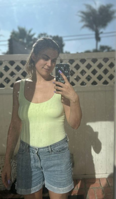 Lindsey Shaw model porn img