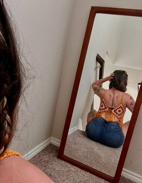 lilopeaches naked pornstar gallery