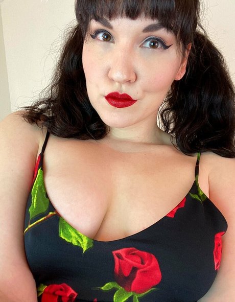 lunasapphire hot star picture