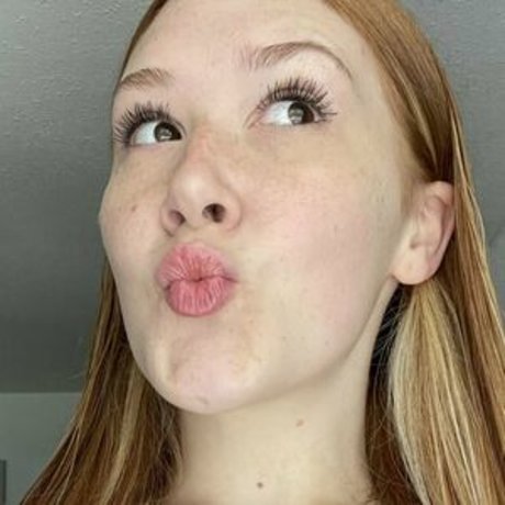 Harper Red star nude pictures