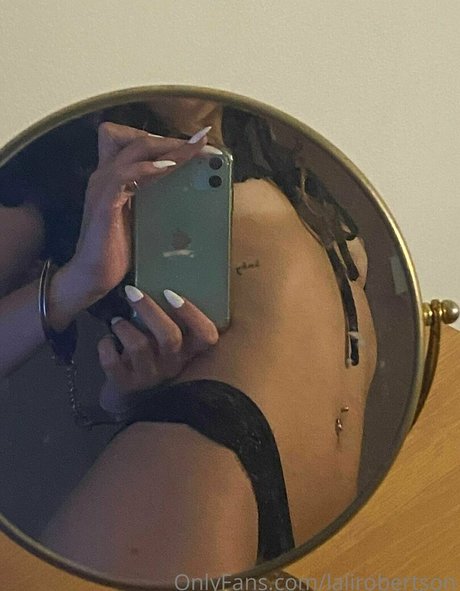 lalirobertson perfect star galleries